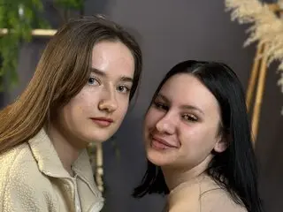 Pics cam cunt EadlinAndWilone